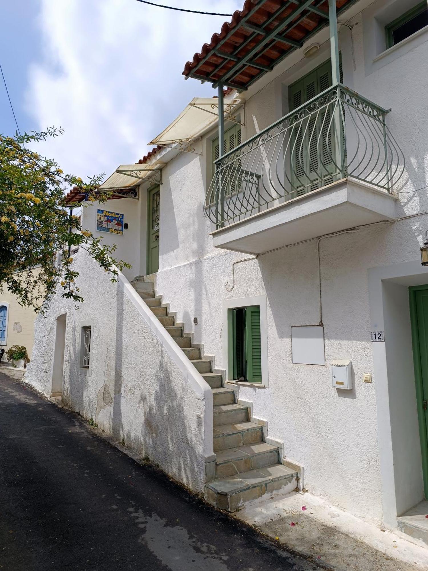 Nadia'S Place Poros Town Екстериор снимка